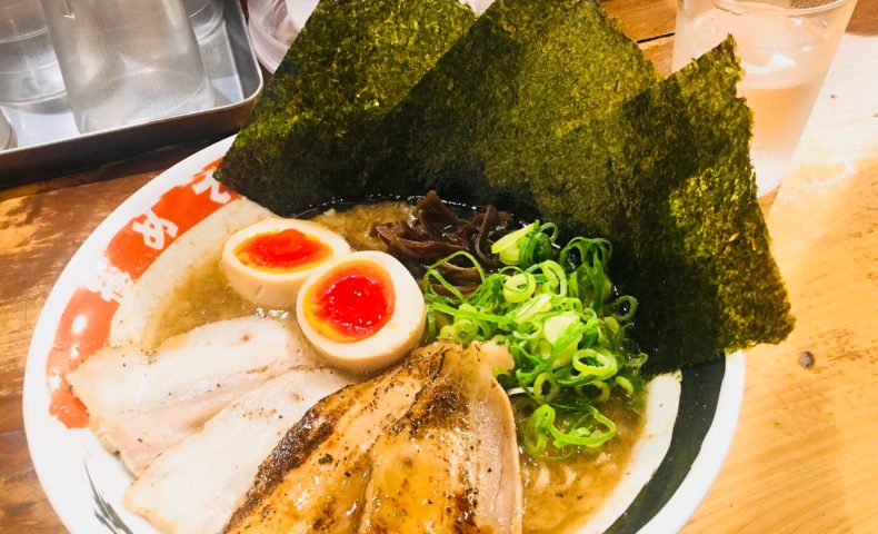 ポケモントレーナーみゆき 胃袋をつかまれる ガツンとくるインパクトラーメン ポケモントレーナーみゆきの目指せグルメマスター